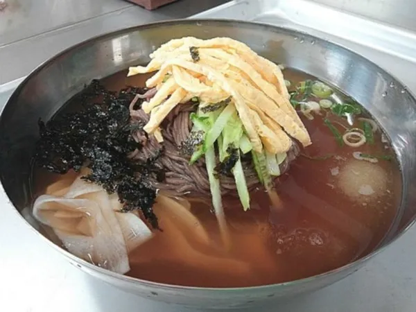 밤골막국수