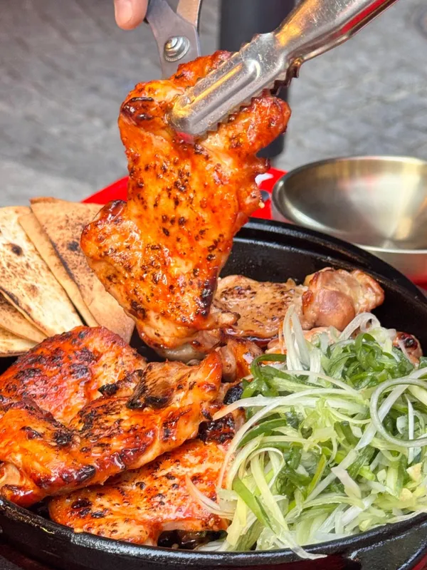 강남숯불닭갈비 칸나닭집 사진 2