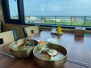 Daewang Kalguksu Gaya MIlmyeon