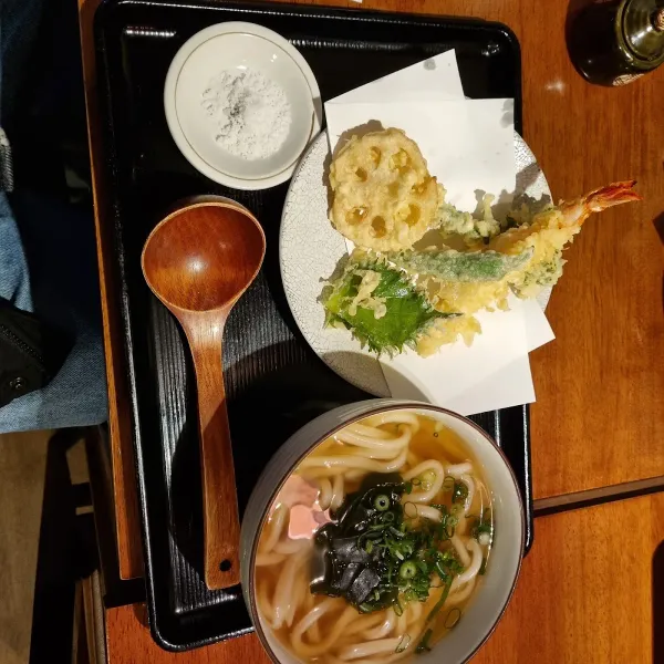 饂飩とお酒 からほり きぬ川の写真5