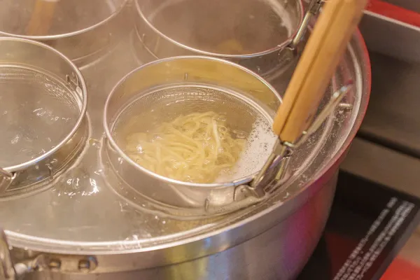人類みな麺類 FACTORY 사진 5