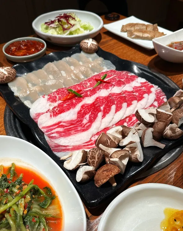 청자골
