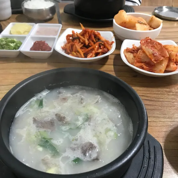 동남식당