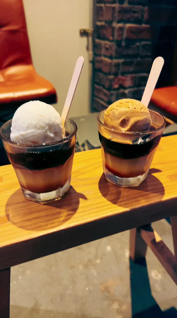 ROAR COFFEEHOUSE & ROASTERY 사진 3