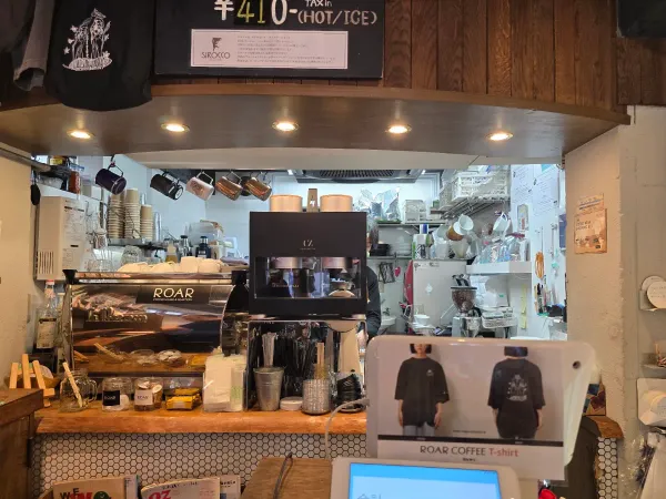 ROAR COFFEEHOUSE & ROASTERY 사진 4