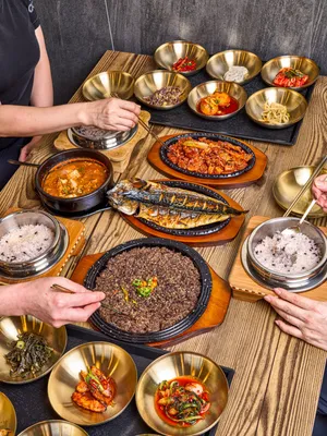 Deulkkot Hansang