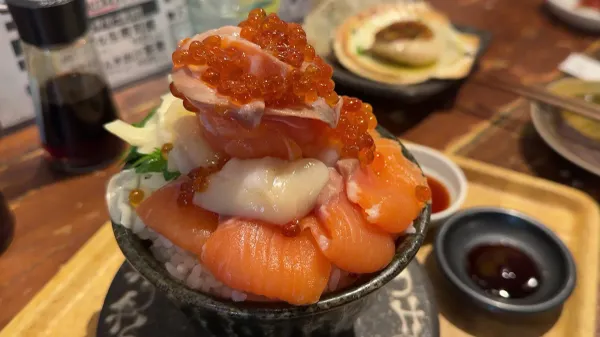 シハチ鮮魚店 사진 2