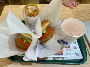 モスバーガーあべのキューズモール店