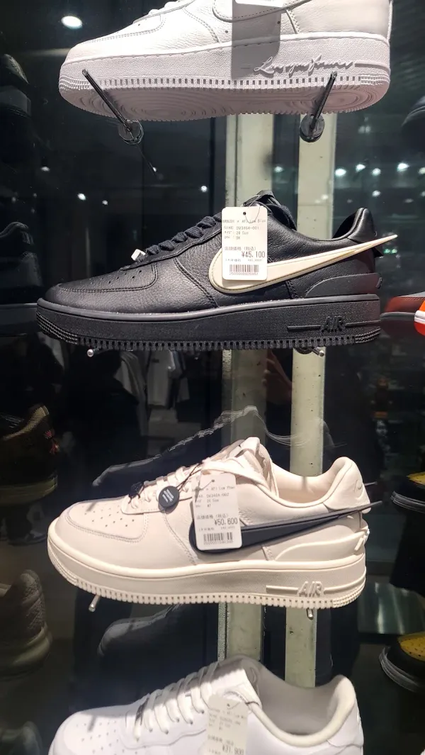 SNKRDUNK OSAKA MINAMIHORIE 사진 5