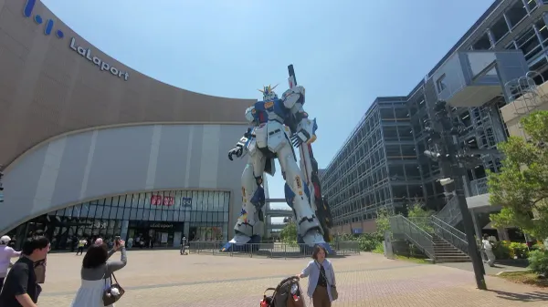 Life-Size RX-93ff 𝛎 Gundam Statue 사진 3