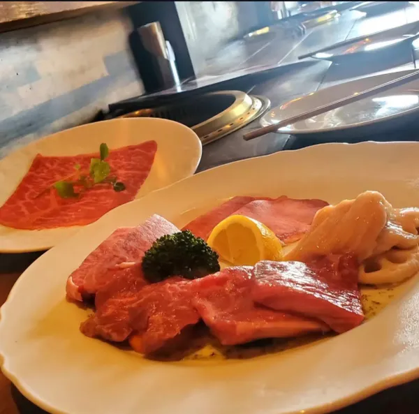 特選和牛と産直野菜 個室焼肉 牛炙 名駅店の写真2