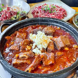 Dongindong Jjim Galbi Dol Dam Jip