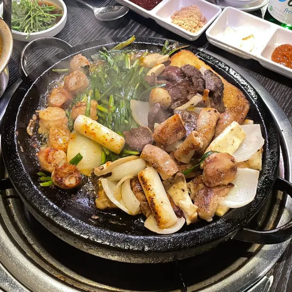 강수돌곱창