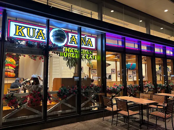 Kua’Aina Hawaiian Burger & Cafe