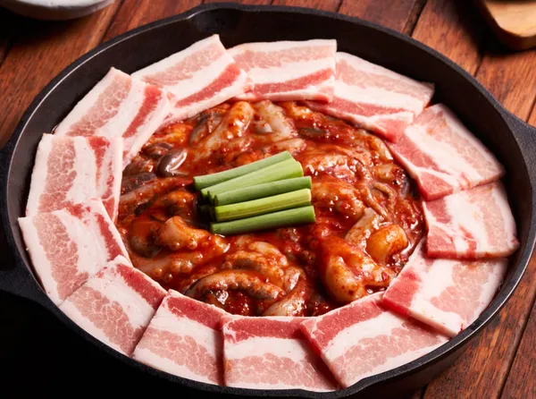 홍스쭈꾸미 홍대본점