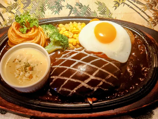 ハンバーグ専門 大賀 사진 3