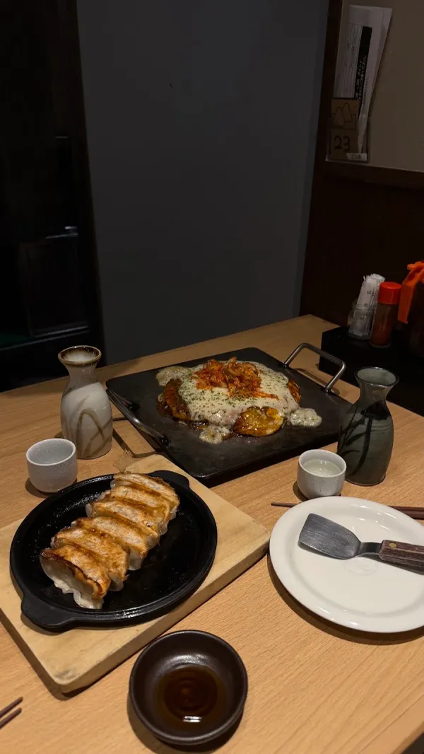 広島お好み焼き 鉄板酒場 やきとらの写真4