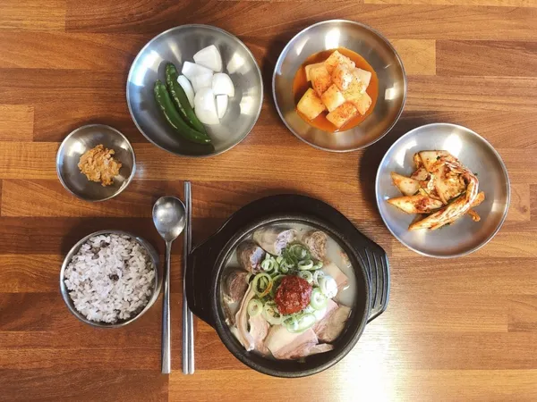 심돈순대국