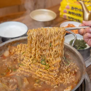Jinsimdameun Doenjangjjigae Jindoenjang Gasan Main Branch