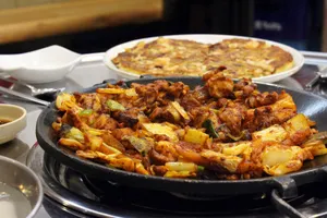 Pajeon Dakgalbi