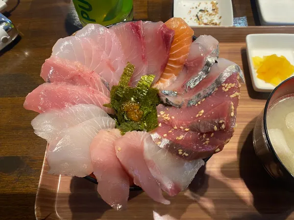 海鮮丼てんやの写真3