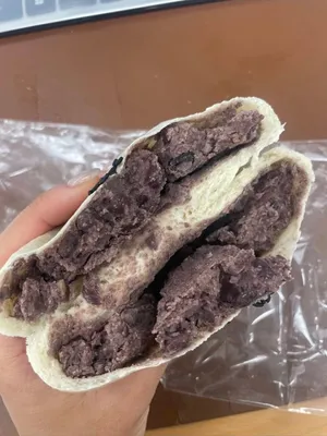 쌀빵맨 비건베이커리 본점