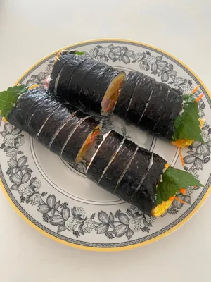 Deok Sseonine Gyeran Gimbap