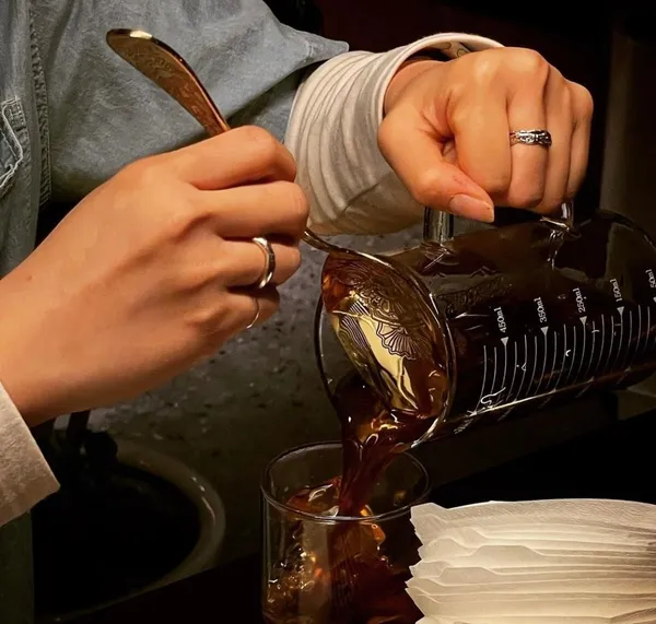 모닝캄커피랩 연남점 사진 3