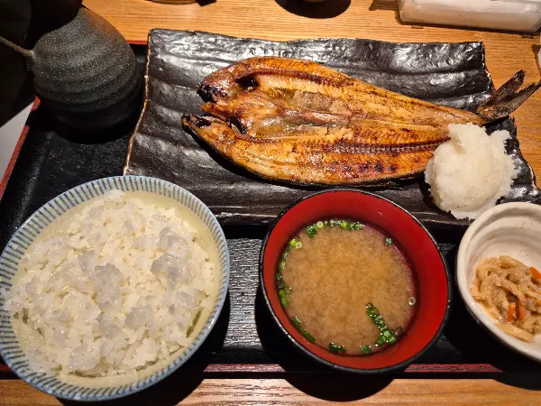 一夜干しと海鮮丼 できたて屋 時計台店 사진 5