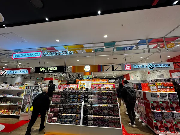 Bandai Namco Cross Store 사진 3