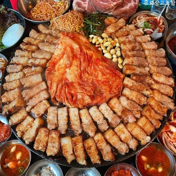 동두천솥뚜껑 삼겹살 합정점