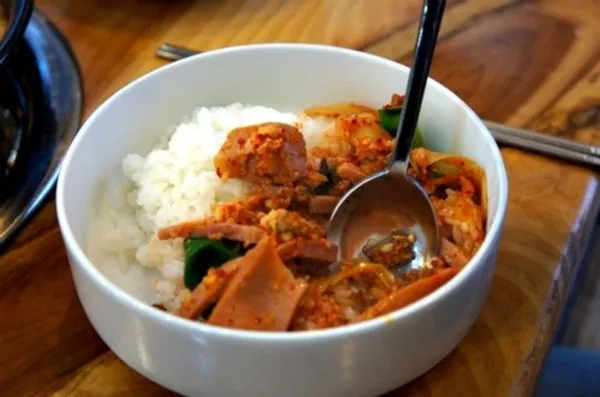 송탄나여사부대찌개 본점