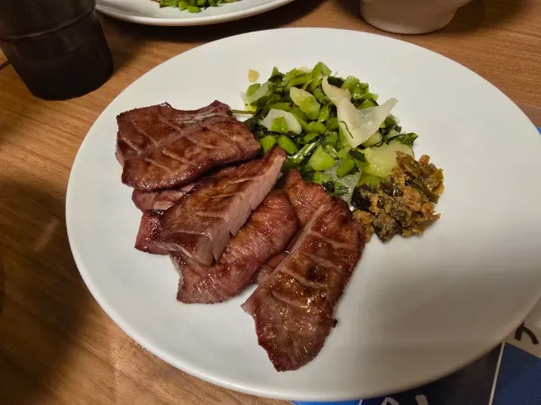 牛たん炭火焼 吉次 鰻谷店