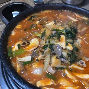 Ogeori Wonjo Halbae Dolgopchang
