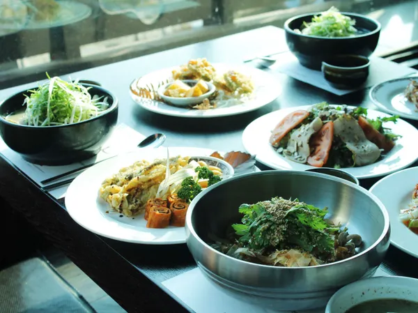기와집담