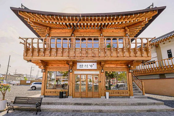 단석가 찰보리빵 경주본점2호점