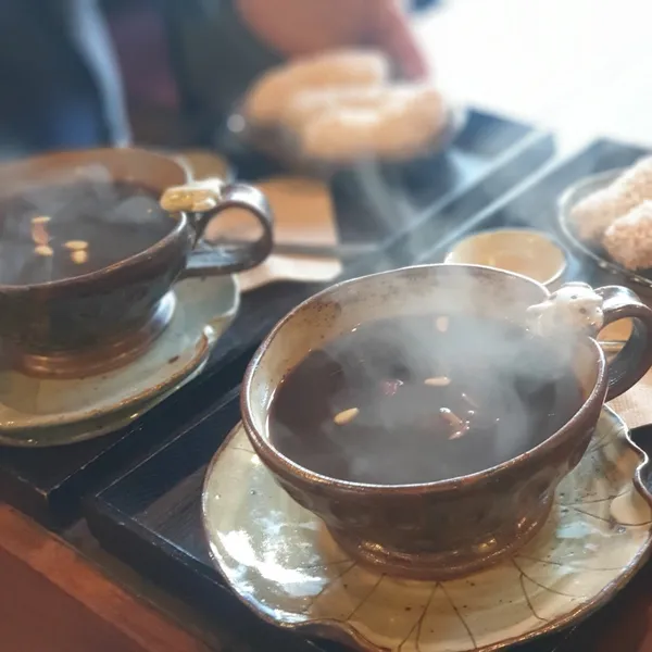 명일동 고덕역 카페 수요일