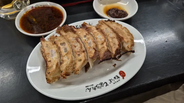 ぎょうざの店 ひょうたん 三宮店の写真4