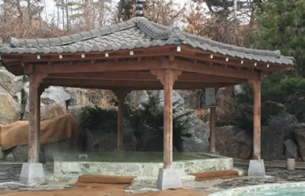 율암온천