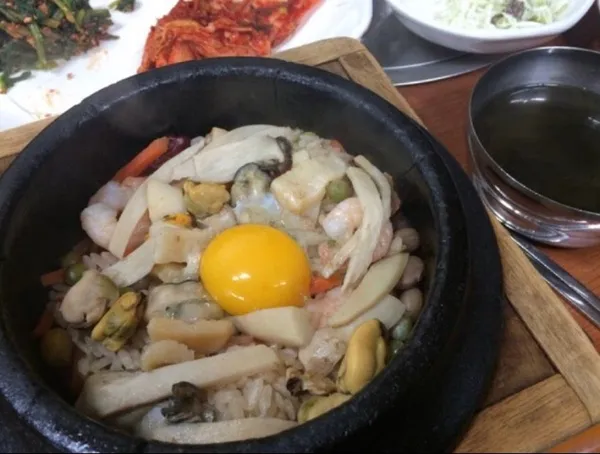 반야돌솥밥