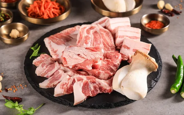 뚝방뚱돼지 용산점 사진 3