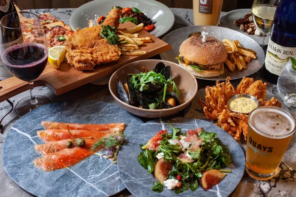 QUAYS pacific grill 사진 4