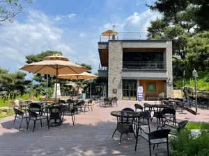 Sanida Cafe & Restaurant