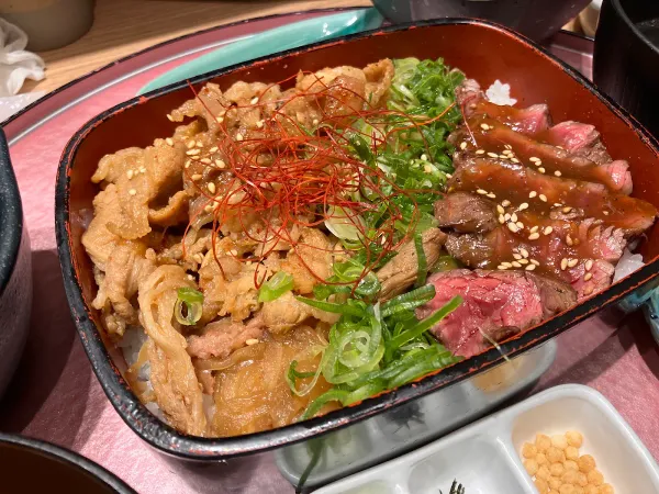 ビフテキ重・肉飯 ロマン亭 ルクア大阪店の写真2