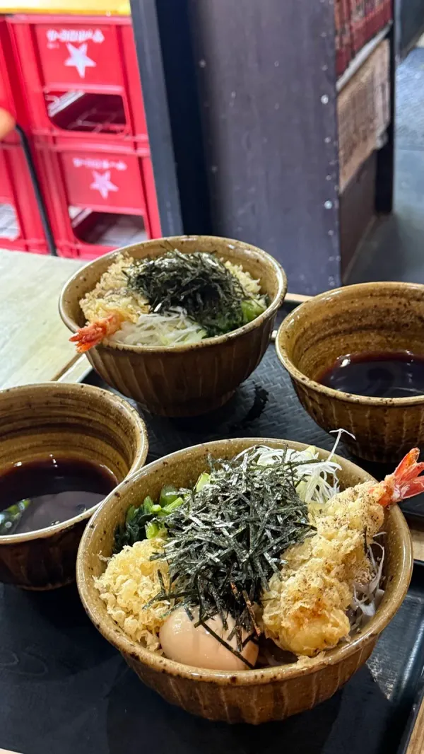 壬生 なぜ蕎麦にラー油を入れるのか。 池袋本店 사진 5