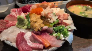 つきじde丼どん