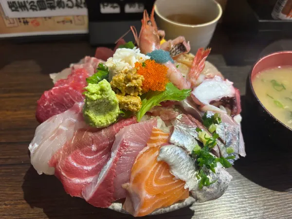 つきじde丼どん(つきじでどんどん) 사진 4
