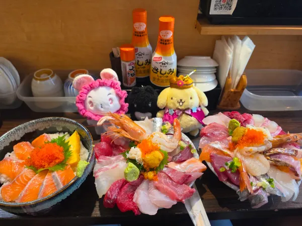 つきじde丼どん(つきじでどんどん) 사진 5