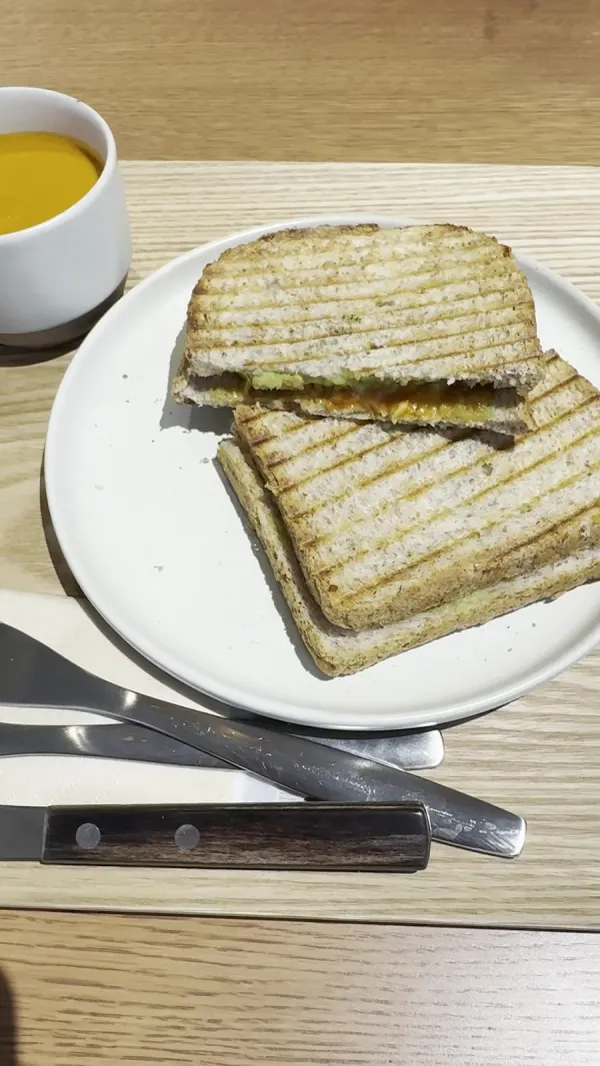 Blue Bottle Coffee Shinsaibashi Cafe 사진 2