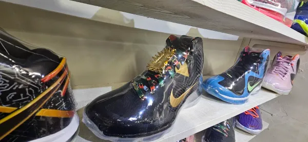 Sneaker shop Skit Osaka Horie shop 사진 5